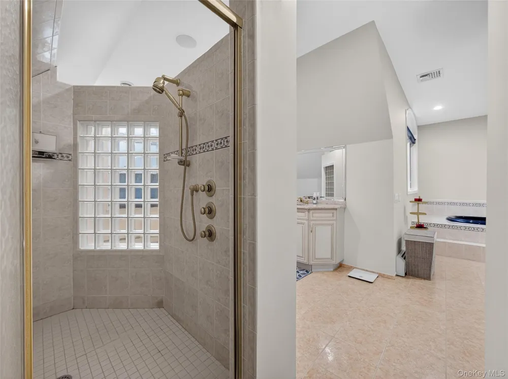 15 Beaver Pond Court Stony Point, NY 10980
