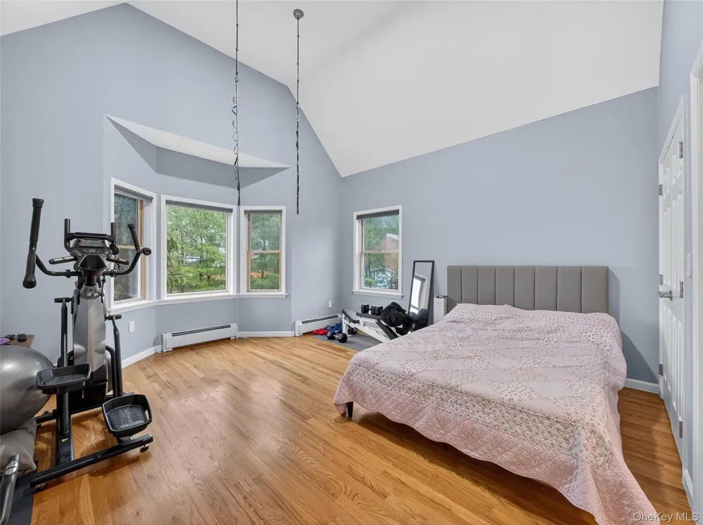 15 Beaver Pond Court Stony Point, NY 10980