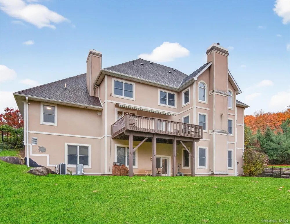 15 Beaver Pond Court Stony Point, NY 10980