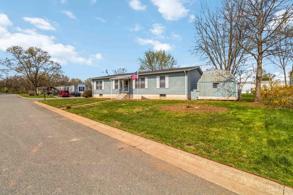2 ROSE AVENUE Middletown, PA 17057