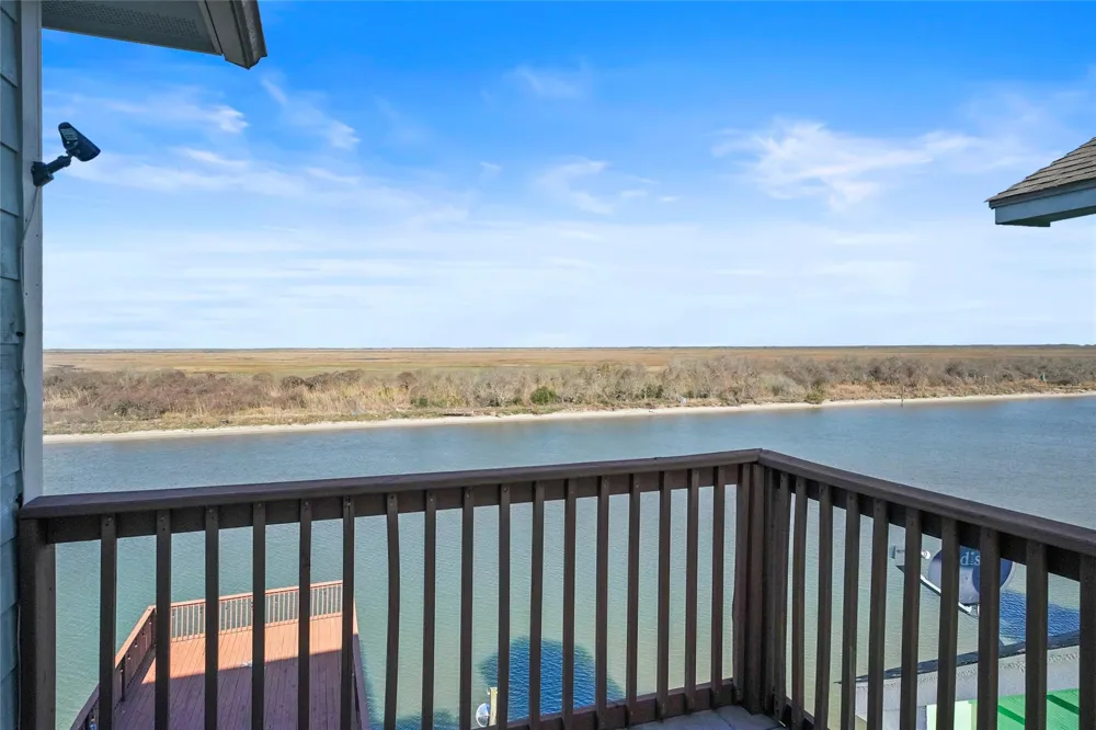 2928 Fm-2031 Matagorda, TX 77457