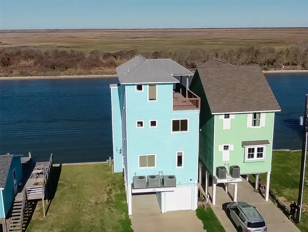 2928 Fm-2031 Matagorda, TX 77457