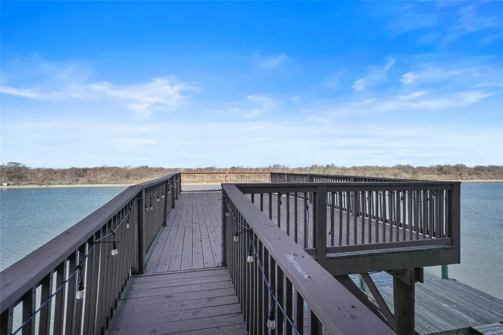 2928 Fm-2031 Matagorda, TX 77457