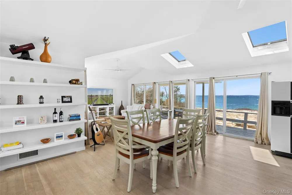 21 E Shore Drive Southampton, NY 11968