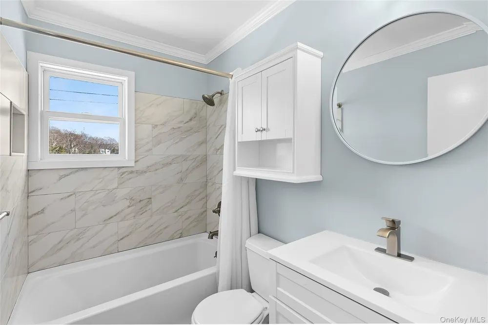 21 E Shore Drive Southampton, NY 11968