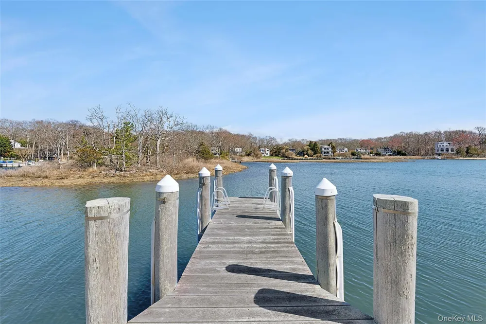 21 E Shore Drive Southampton, NY 11968