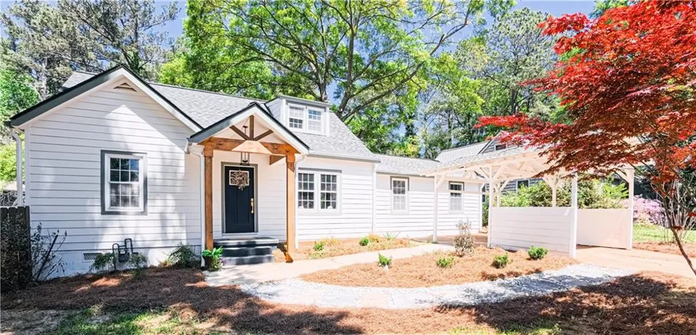 2402 Lancelot Drive