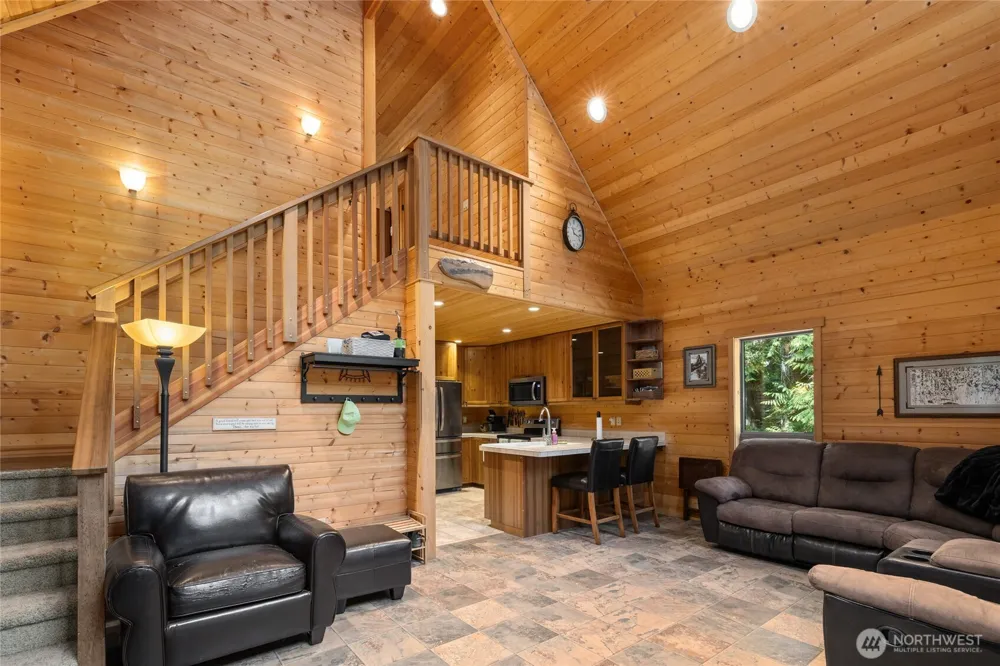 205 Makah Street Center Island, WA 98221