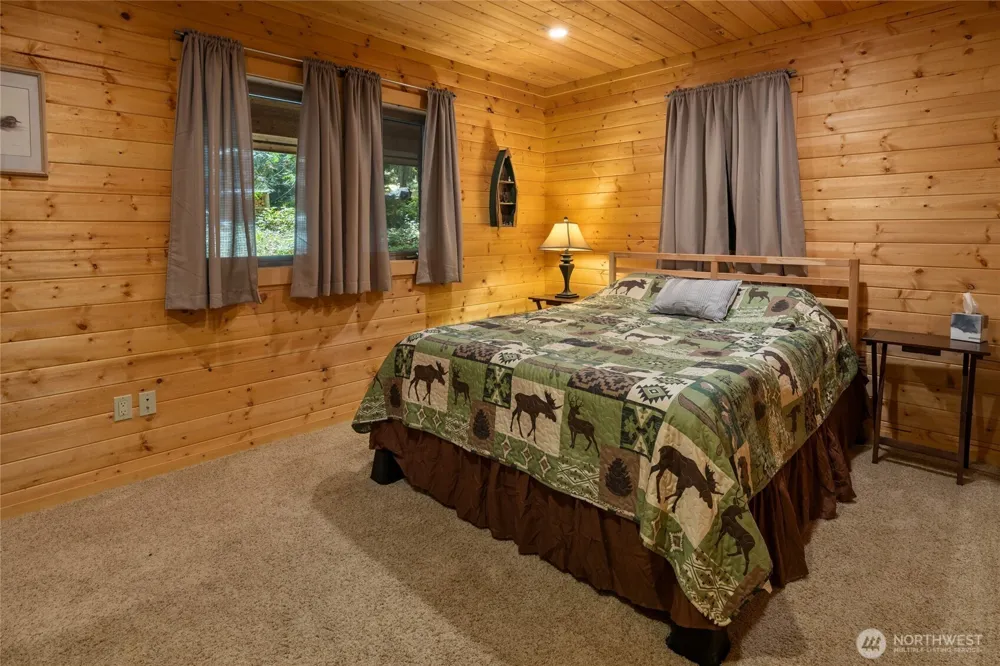 205 Makah Street Center Island, WA 98221