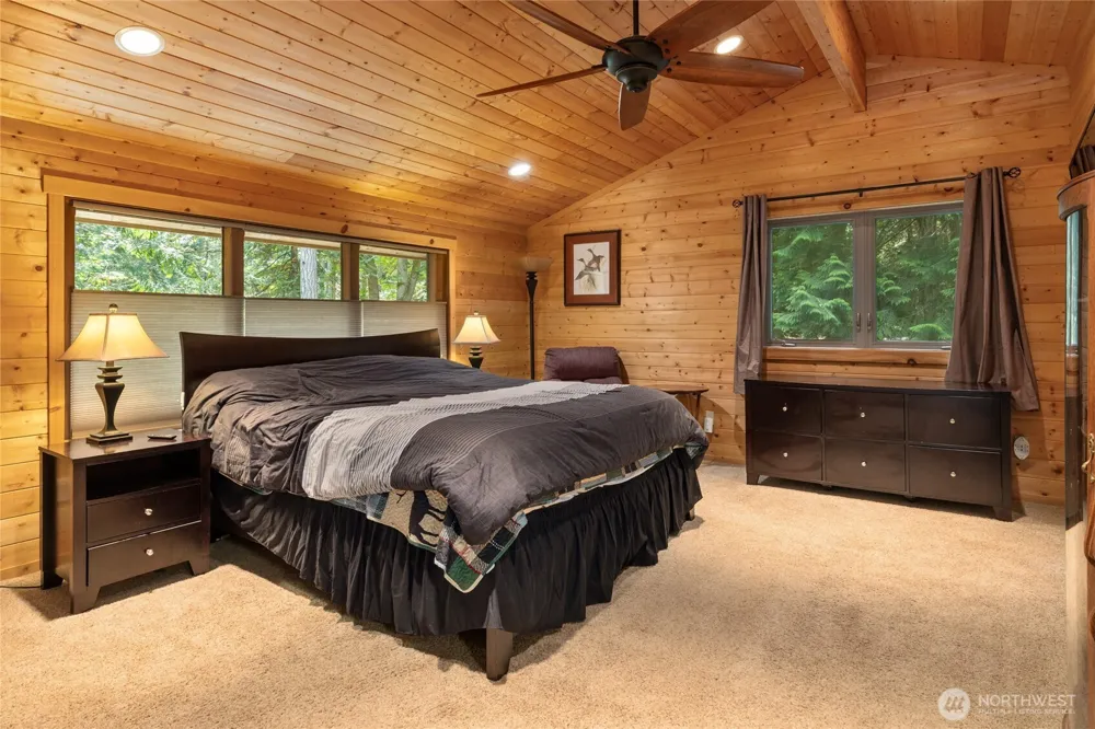 205 Makah Street Center Island, WA 98221