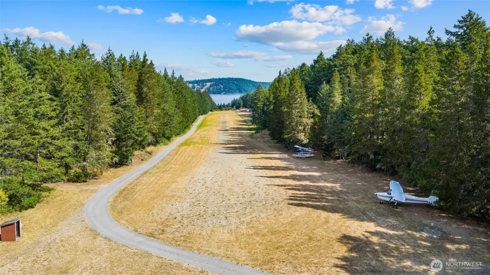 205 Makah Street Center Island, WA 98221