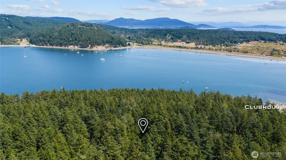 205 Makah Street Center Island, WA 98221