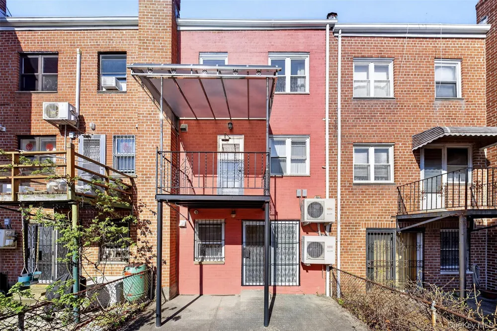 5031 68th Street Woodside, NY 11377