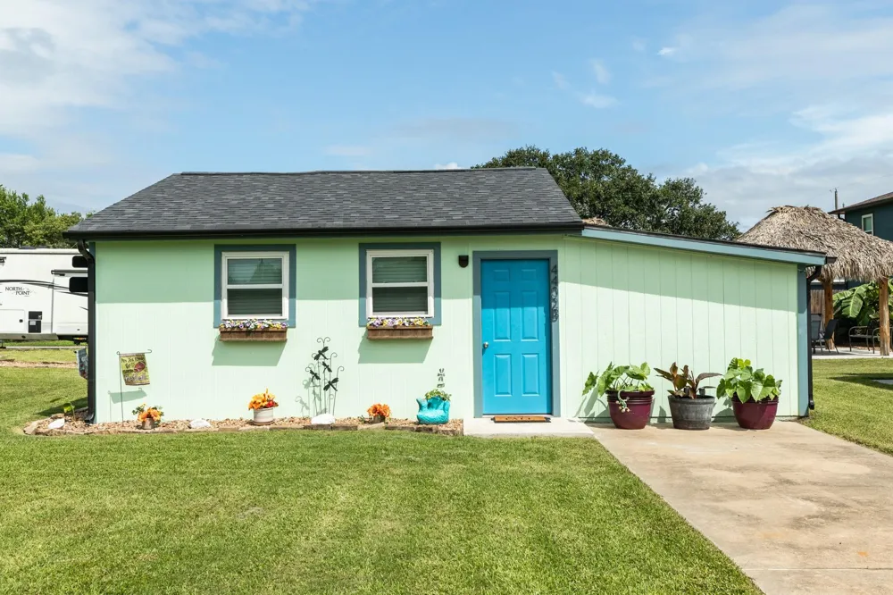 4402 Zelsky Road Freeport, TX 77541