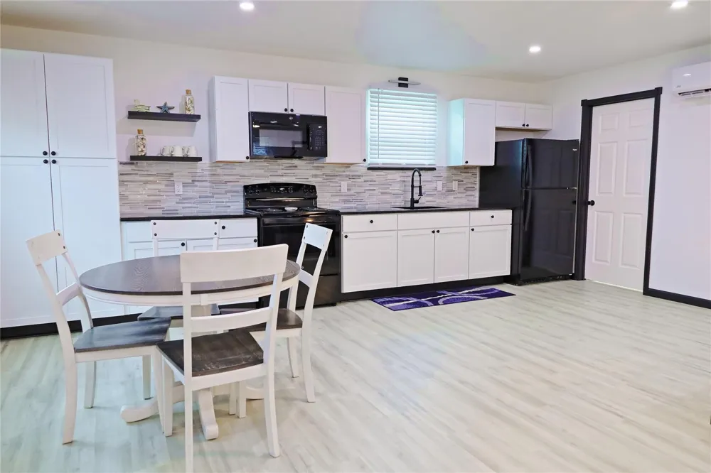 4402 Zelsky Road Freeport, TX 77541