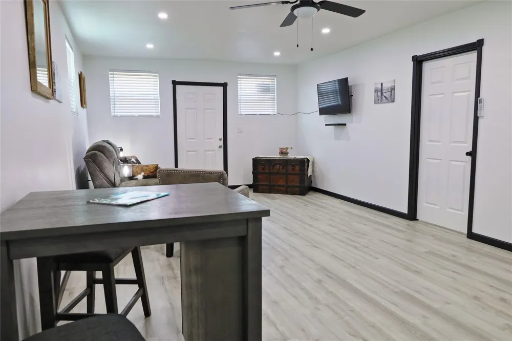 4402 Zelsky Road Freeport, TX 77541