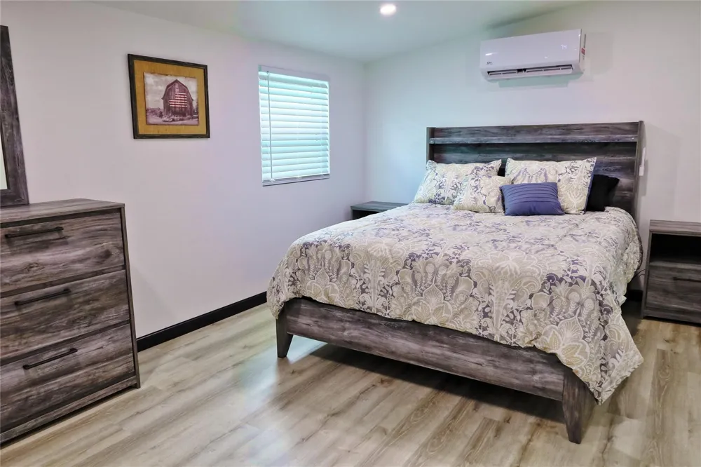 4402 Zelsky Road Freeport, TX 77541