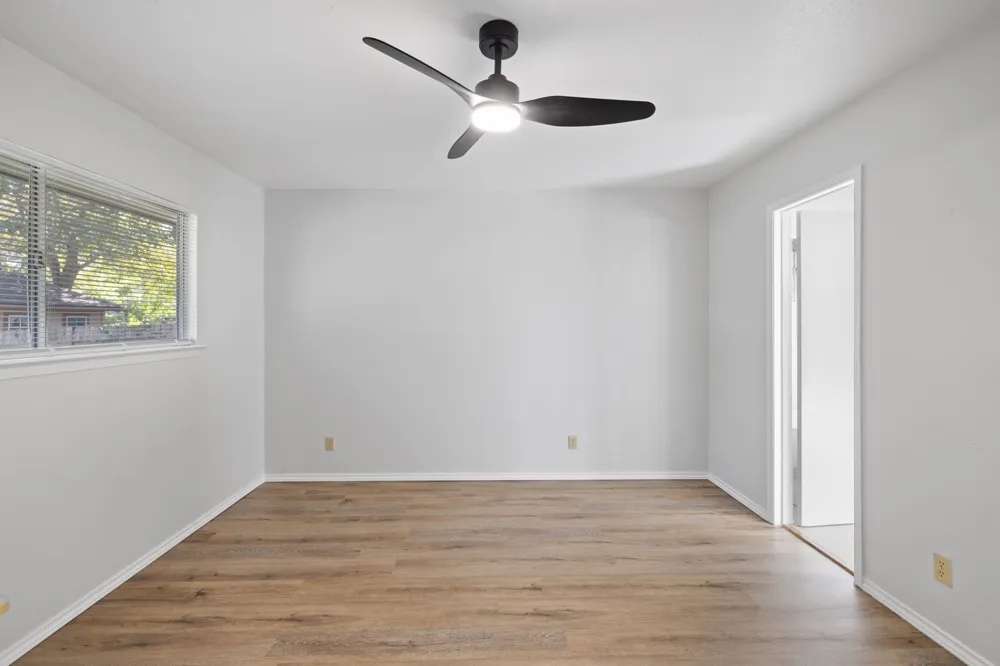 10001 Woodglen Drive Austin, TX 78753