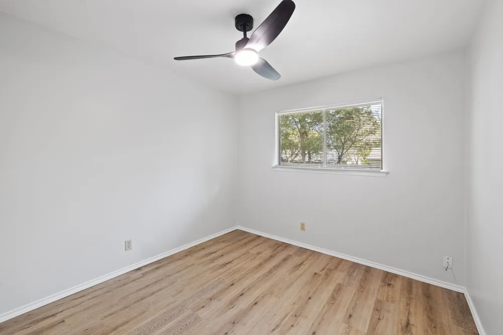 10001 Woodglen Drive Austin, TX 78753
