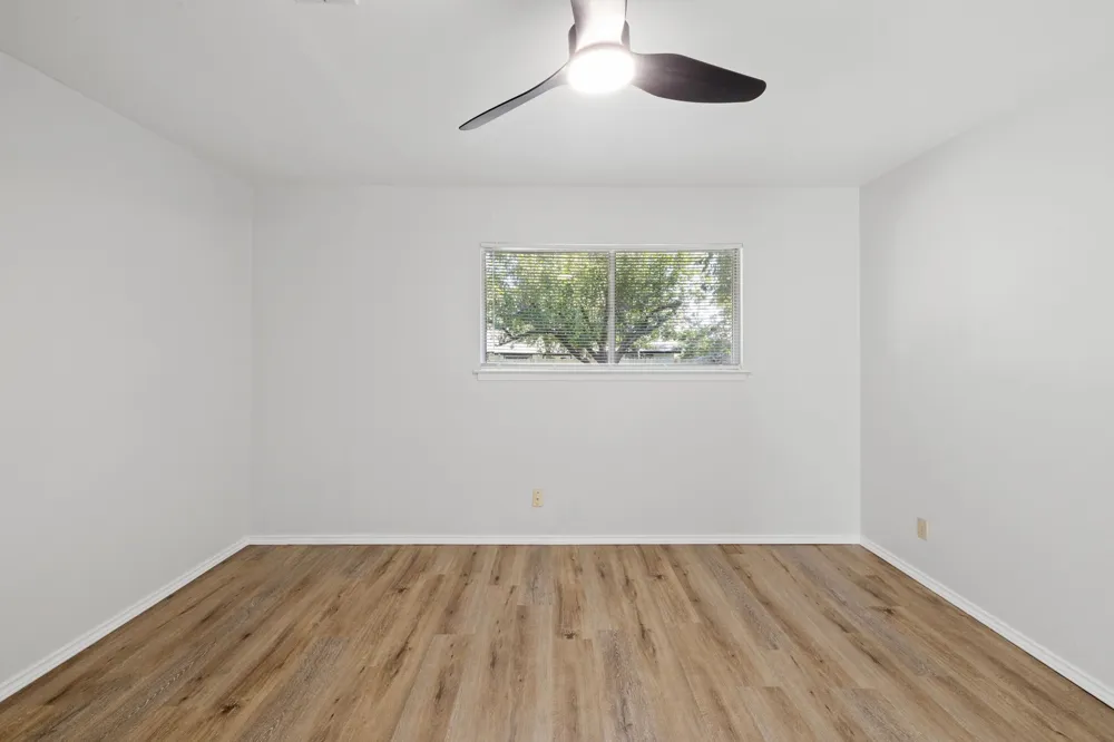 10001 Woodglen Drive Austin, TX 78753