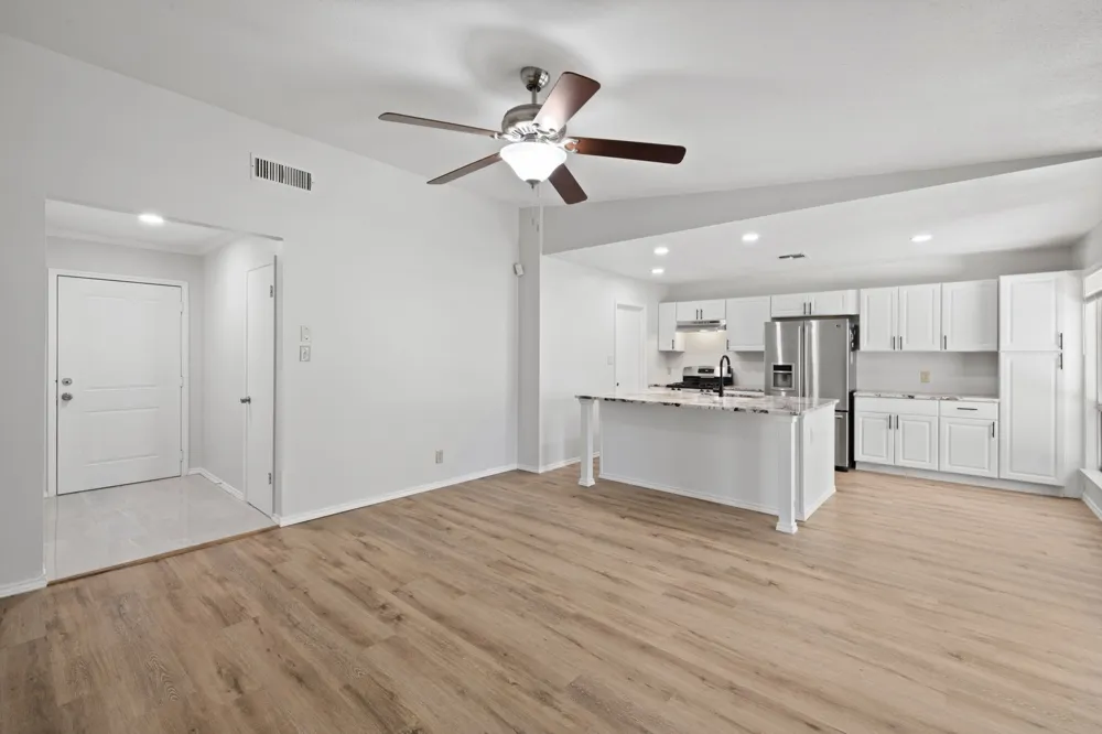 10001 Woodglen Drive Austin, TX 78753