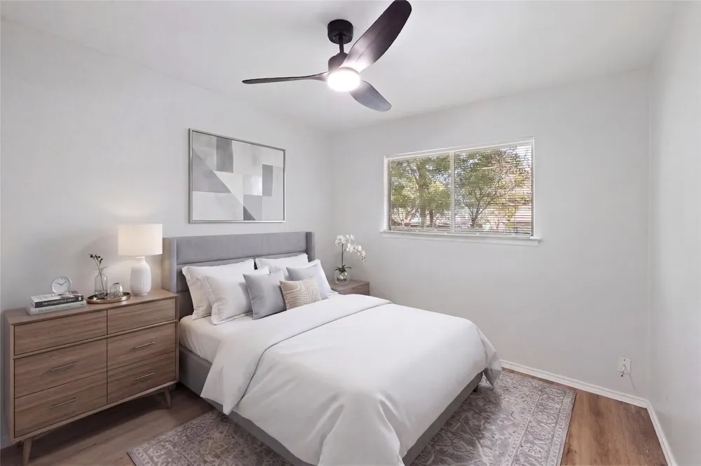 10001 Woodglen Drive Austin, TX 78753