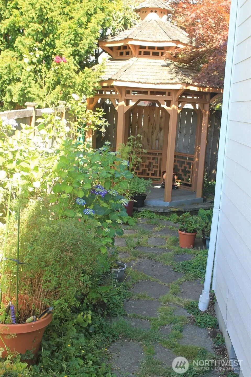 7606 19th Street W Tacoma, WA 98466
