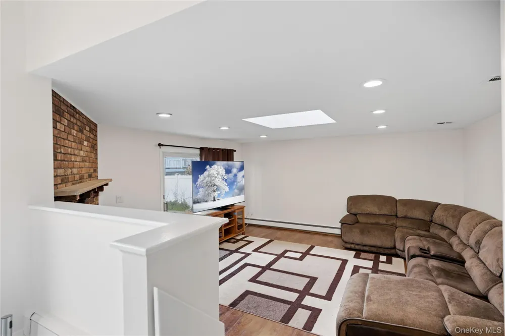 1340 Beech Street Atlantic Beach, NY 11509