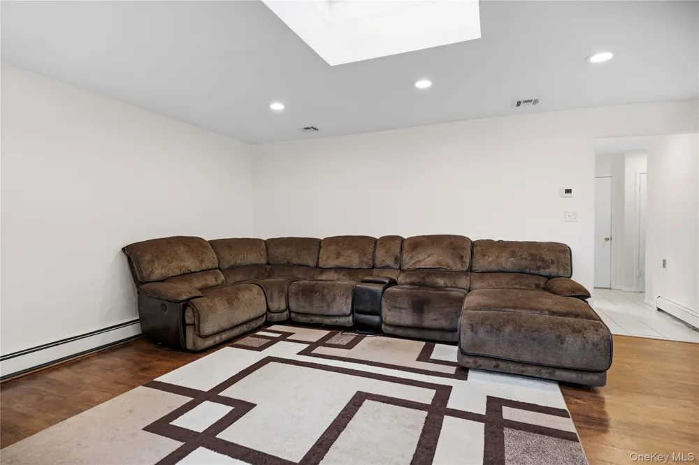 1340 Beech Street Atlantic Beach, NY 11509