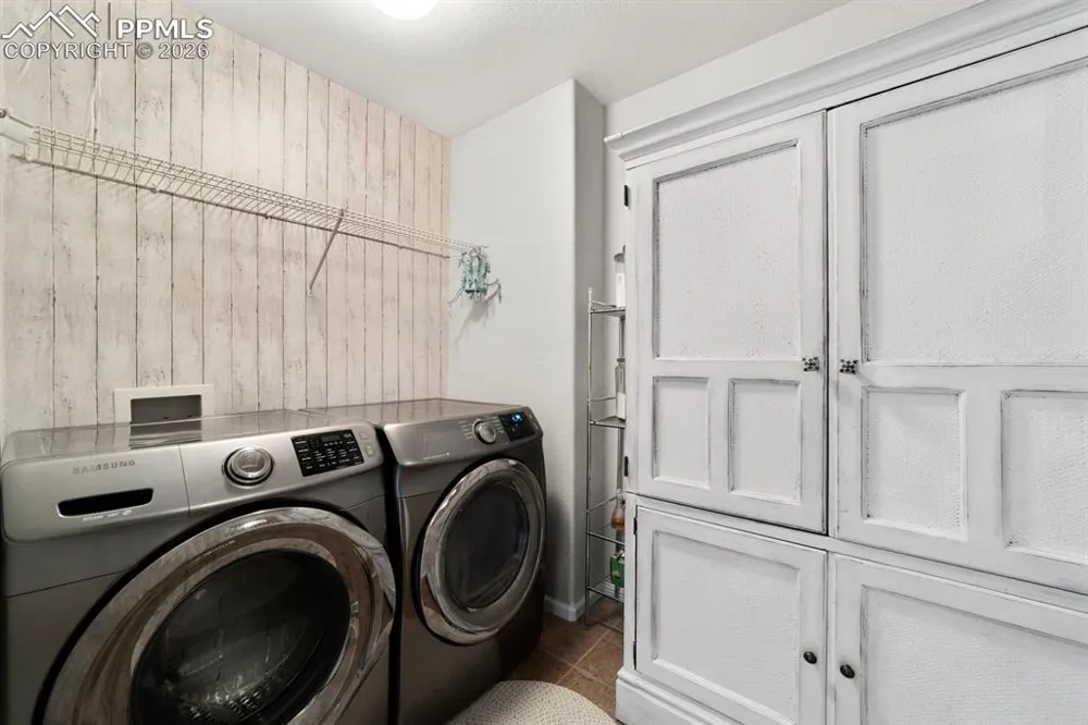 7375 Sandy Springs Point Fountain, CO 80817