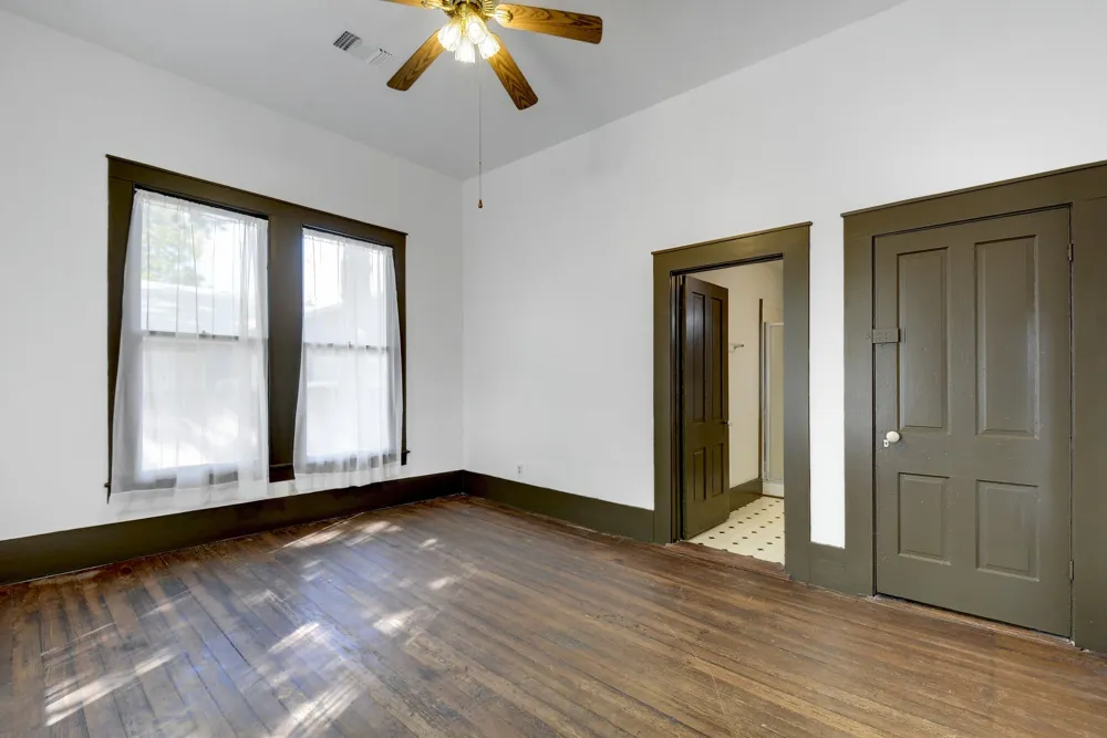 304 Olive Street Smithville, TX 78957