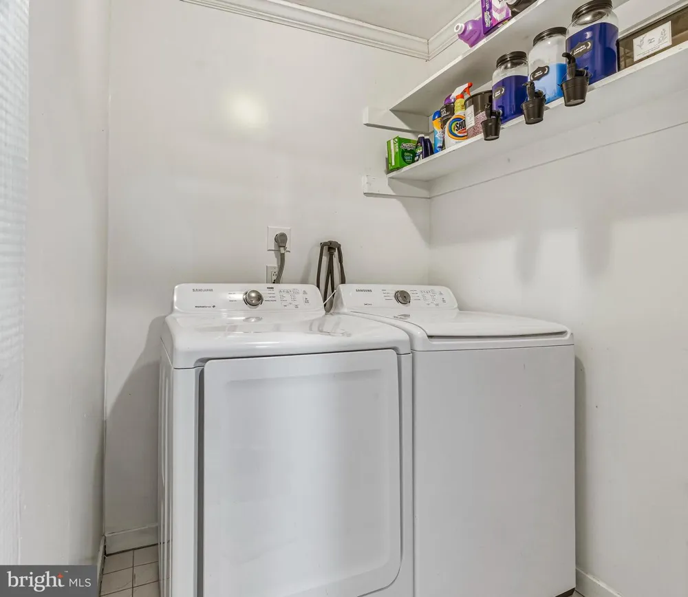 126 CENTURA Cherry Hill, NJ 08003