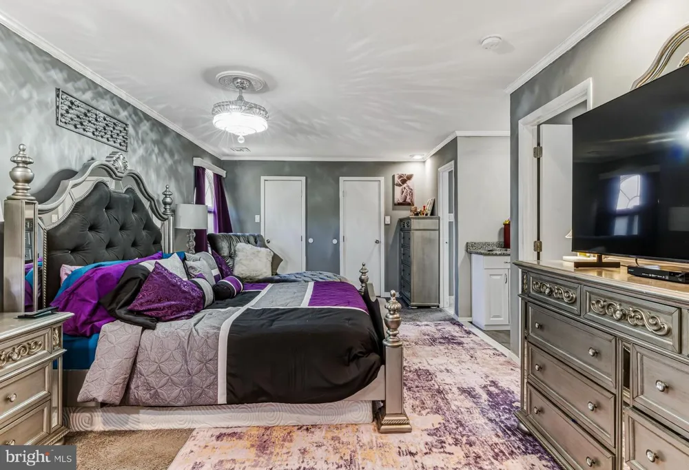 126 CENTURA Cherry Hill, NJ 08003