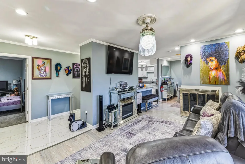 126 CENTURA Cherry Hill, NJ 08003