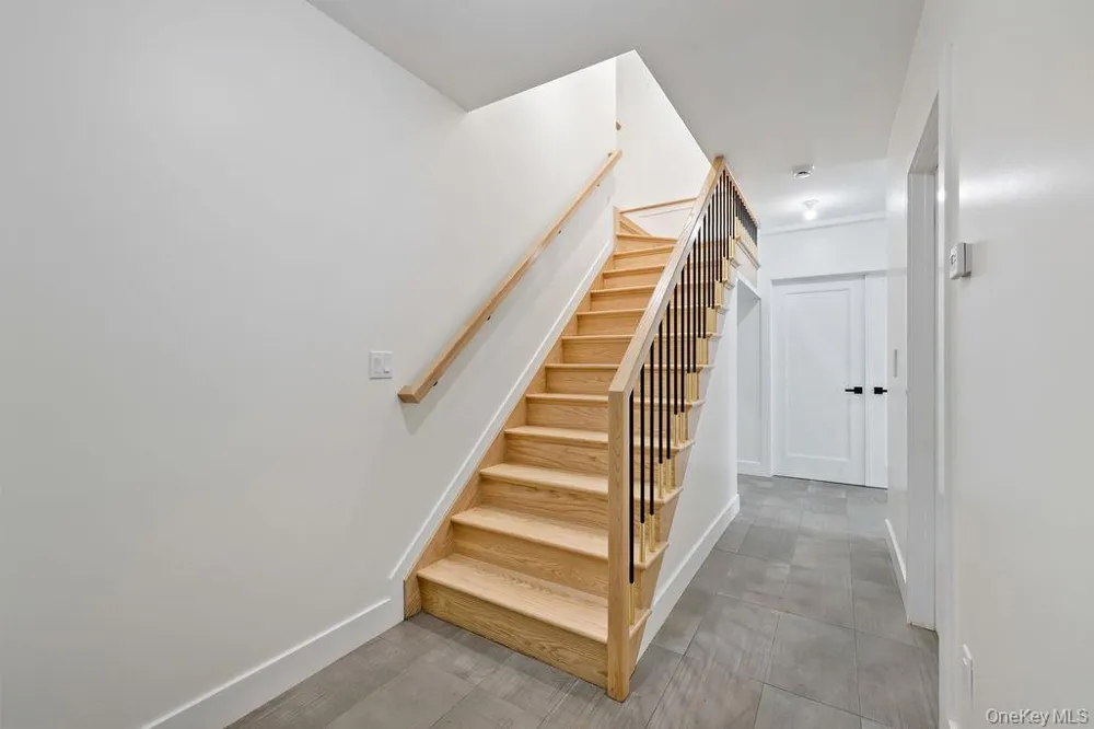 9 Wendover Lane Suffern, NY 10901