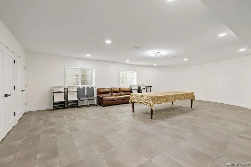 9 Wendover Lane Suffern, NY 10901