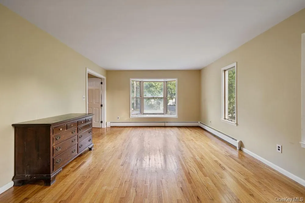 12 Gillis Avenue Nyack, NY 10960