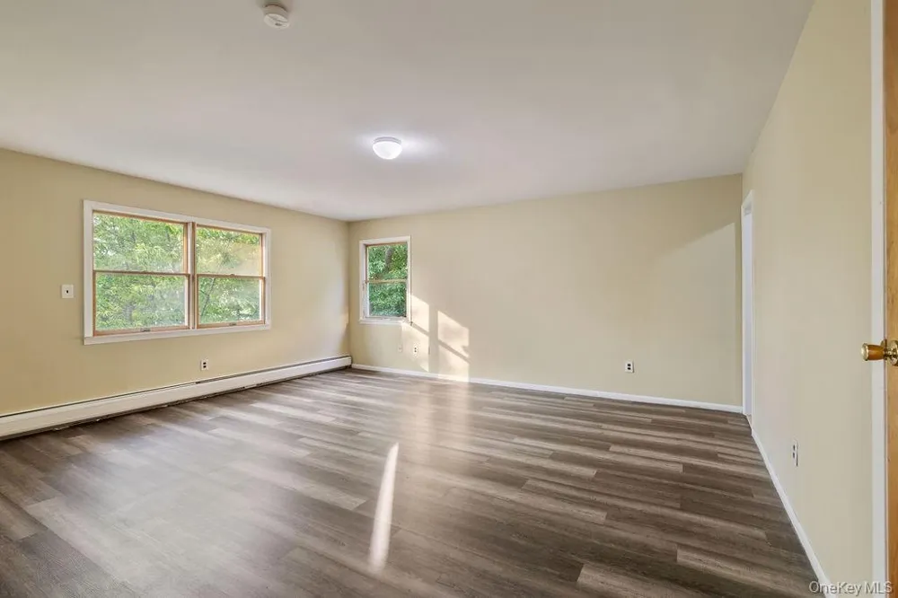 12 Gillis Avenue Nyack, NY 10960