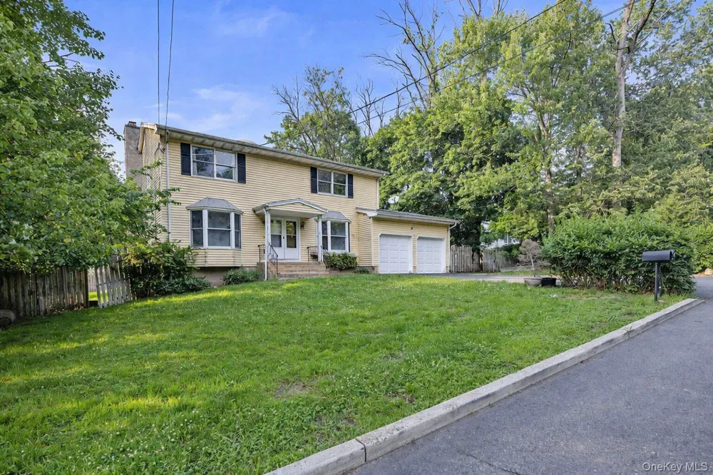 12 Gillis Avenue Nyack, NY 10960