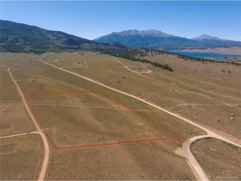 Decagon Loop, Parcel 12