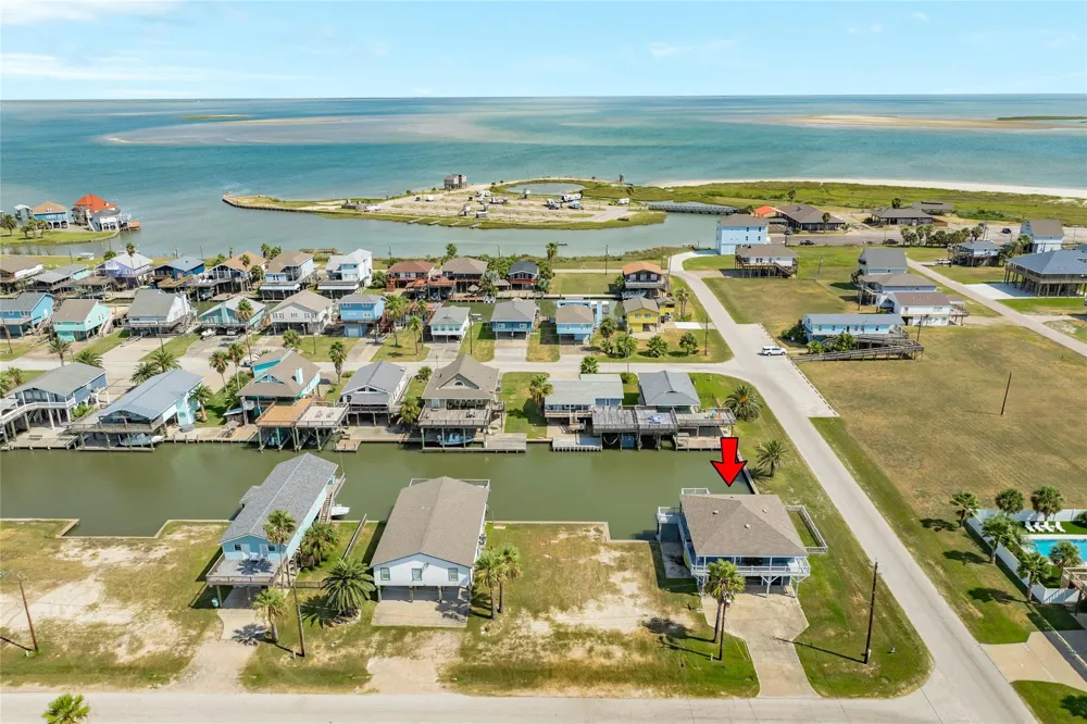 202 Schooner Drive Freeport, TX 77541