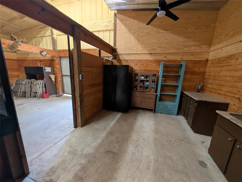 1639 Country Oaks Drive Crosby, TX 77532