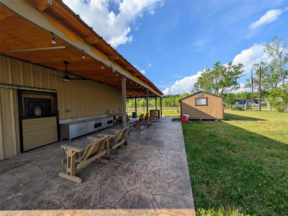 1639 Country Oaks Drive Crosby, TX 77532