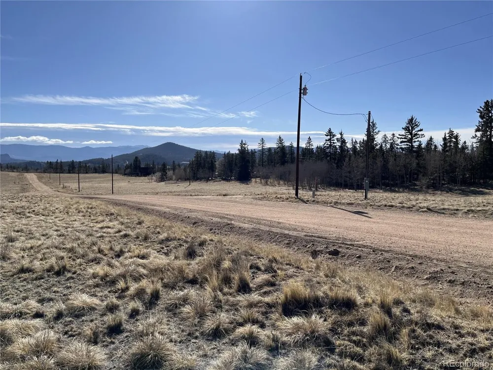 27 Warpath Road Como, CO 80432
