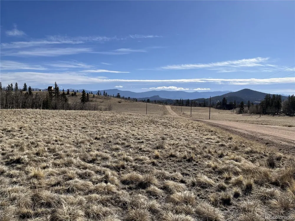 27 Warpath Road Como, CO 80432