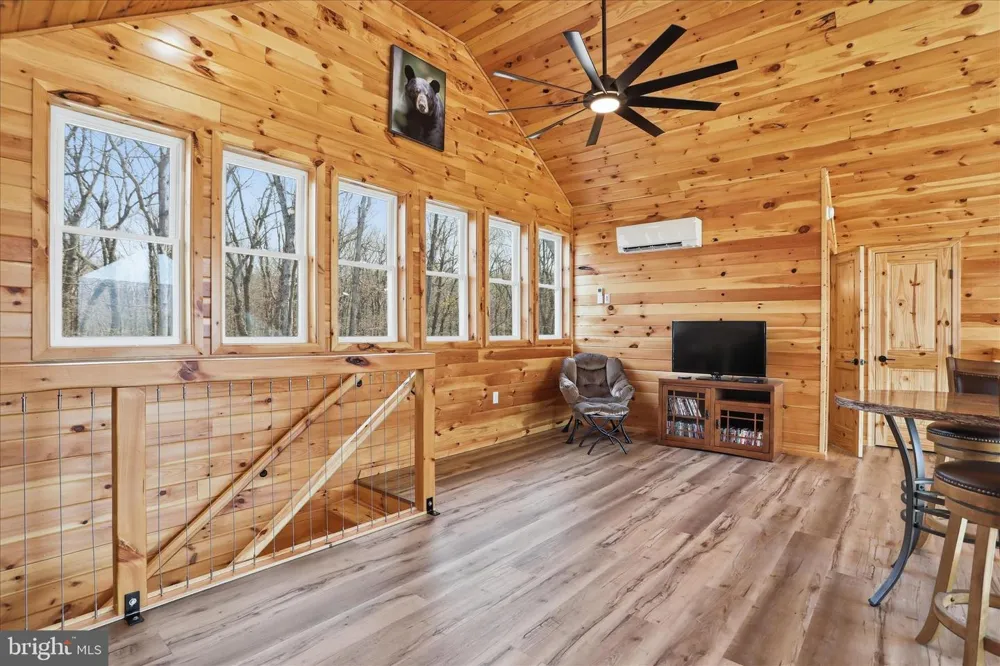 432 LOST POINT LANE Berkeley Springs, WV 25411