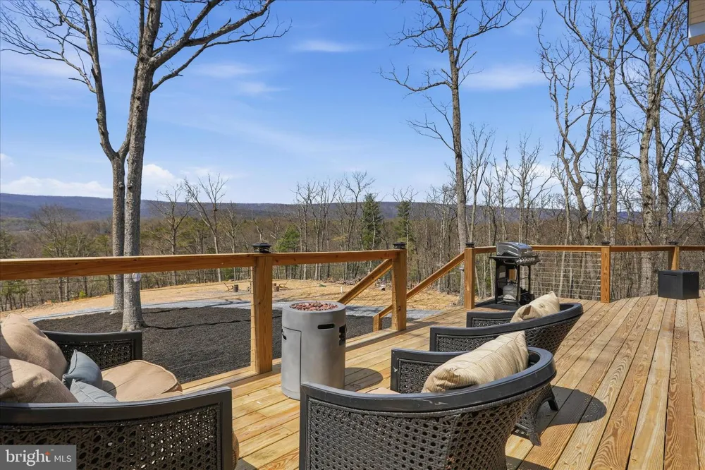 432 LOST POINT LANE Berkeley Springs, WV 25411
