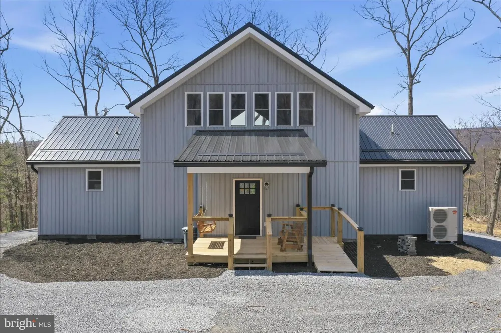 432 LOST POINT LANE Berkeley Springs, WV 25411