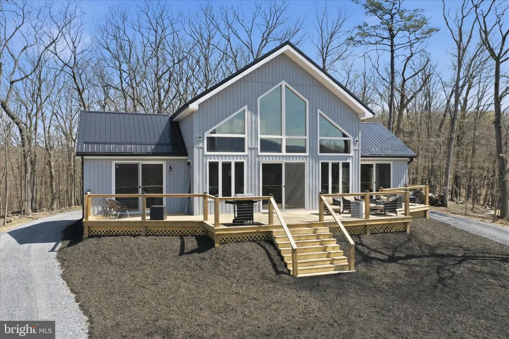 432 LOST POINT LANE Berkeley Springs, WV 25411