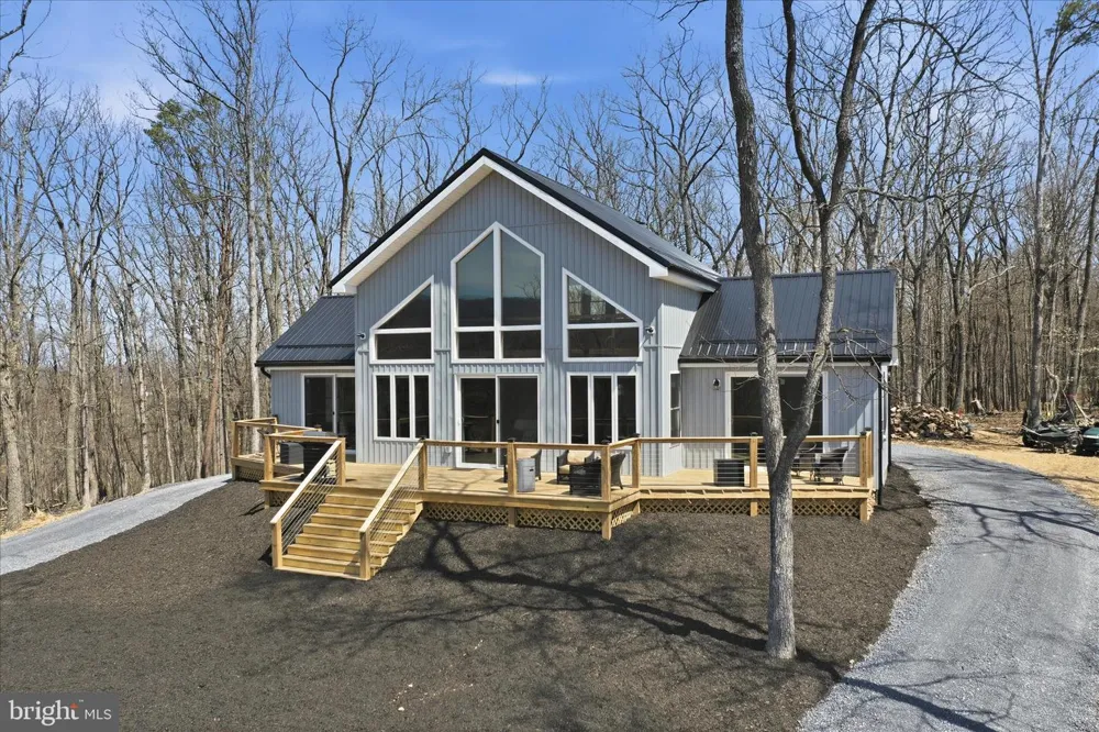 432 LOST POINT LANE Berkeley Springs, WV 25411